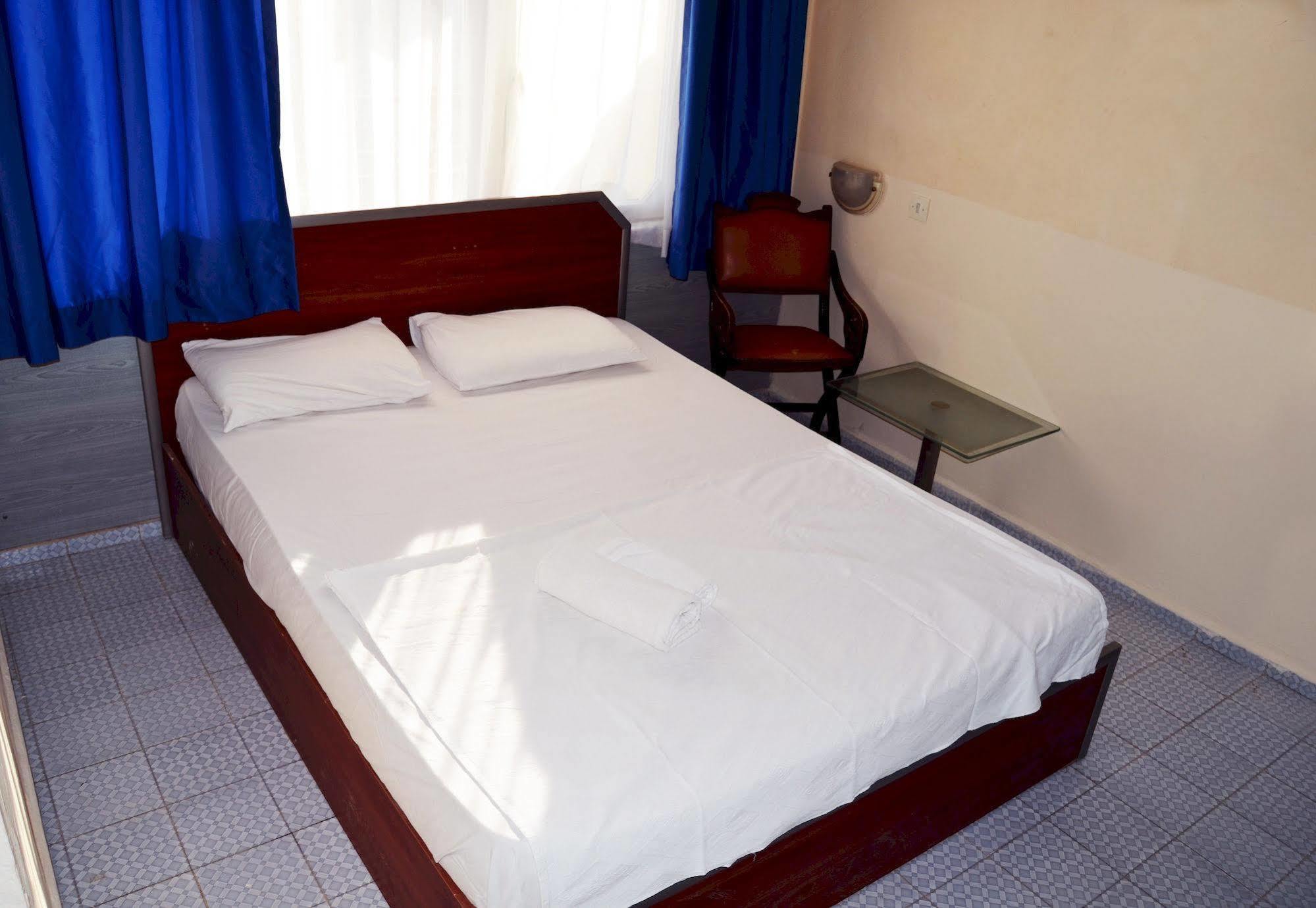 Ayda Hotel 库萨达斯 外观 照片