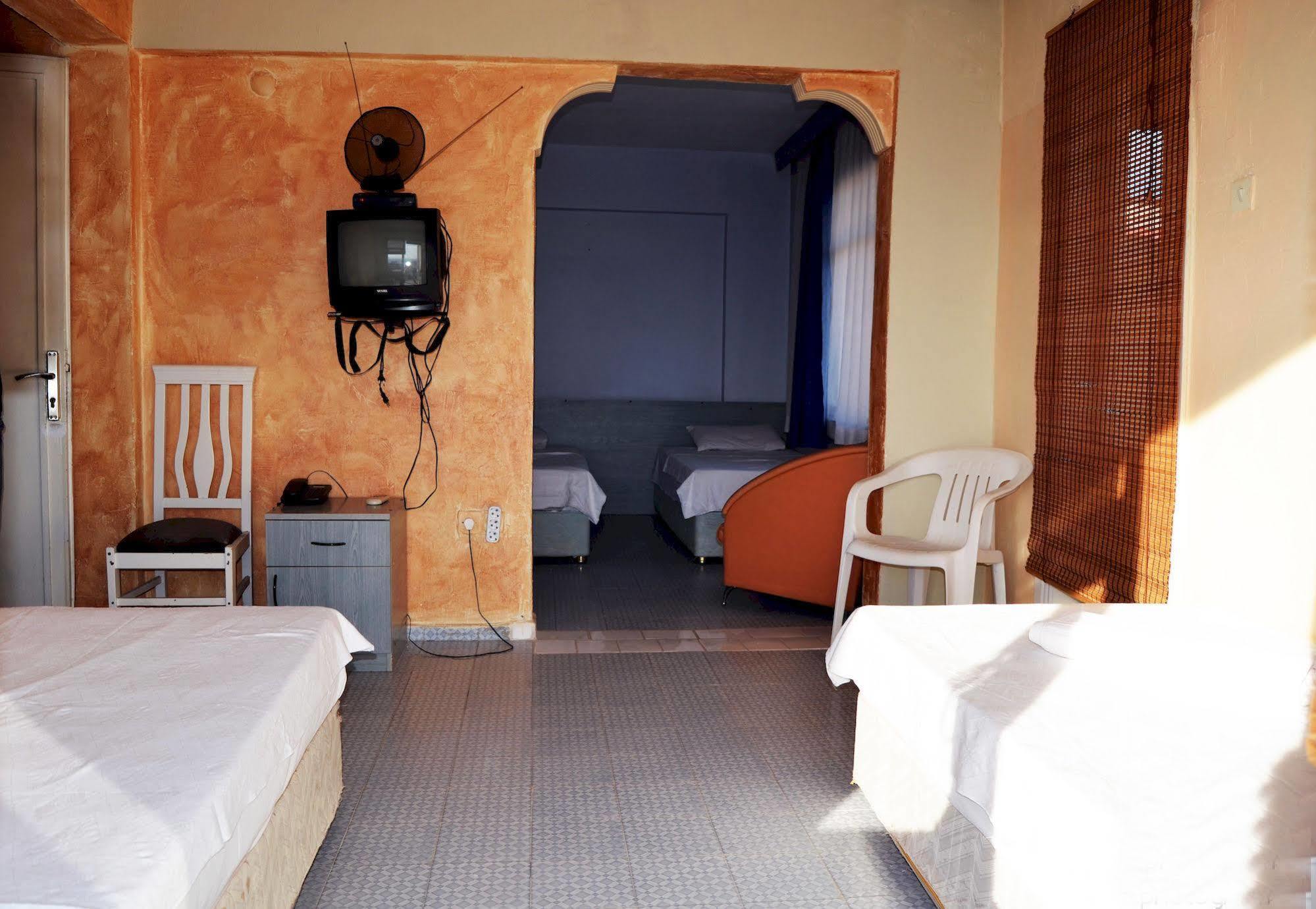 Ayda Hotel 库萨达斯 外观 照片